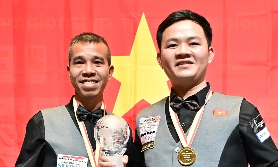 VĐV Bao Phương Vinh cùng đội tuyển Việt Nam vô địch giải Carom 3 băng đồng đội thế giới