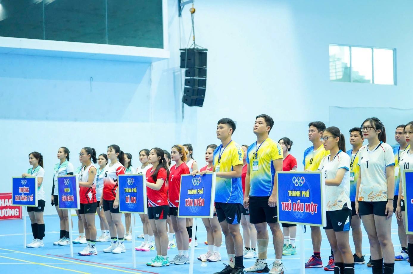 Toàn cảnh Lễ Khai mạc Giải vô địch Bóng chuyền nam - nữ tỉnh Bình Dương năm 2025