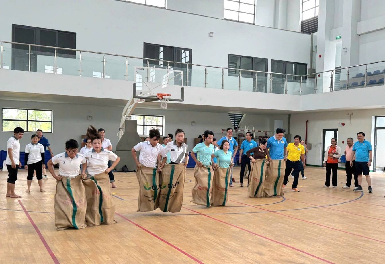Sôi nổi nội dung thi đấu môn nhảy bao bố